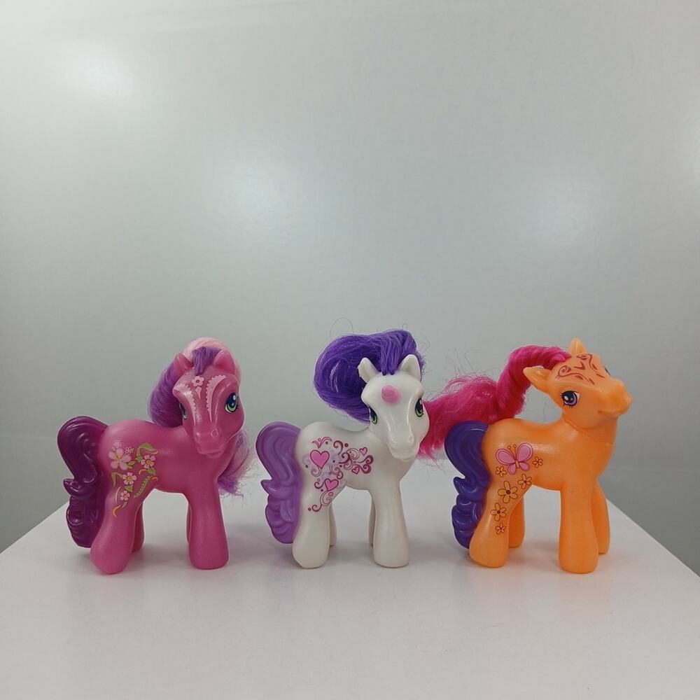 2008 My Little Pony Mcdonalds Pink Floral White Hearts Orange Butterfly